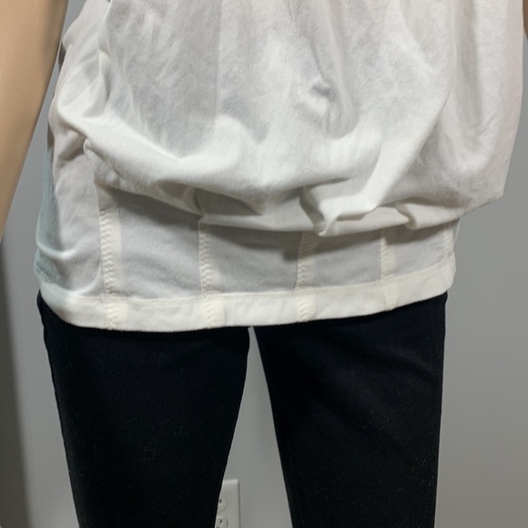 Lululemon No Limits Tank Top White with Blue Stripe size 8 Yoga Run Workout - Picture 2 of 6